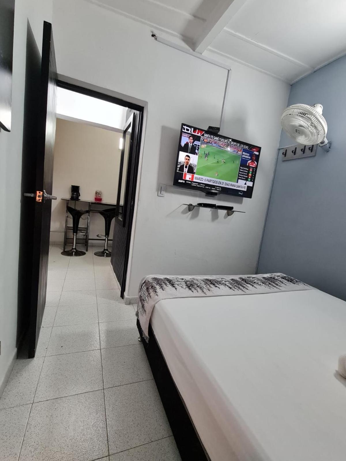 New Cozy Apartment In The Poblado, San Lucas Medellin Ngoại thất bức ảnh