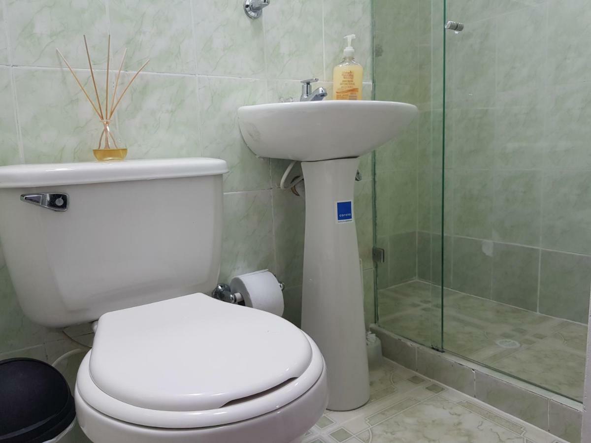 New Cozy Apartment In The Poblado, San Lucas Medellin Ngoại thất bức ảnh